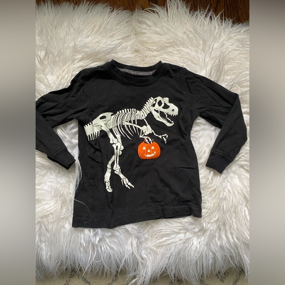 🎃💀 Halloween Dinosaur Skeleton Pumpkin Shirt - Picture 1 of 5